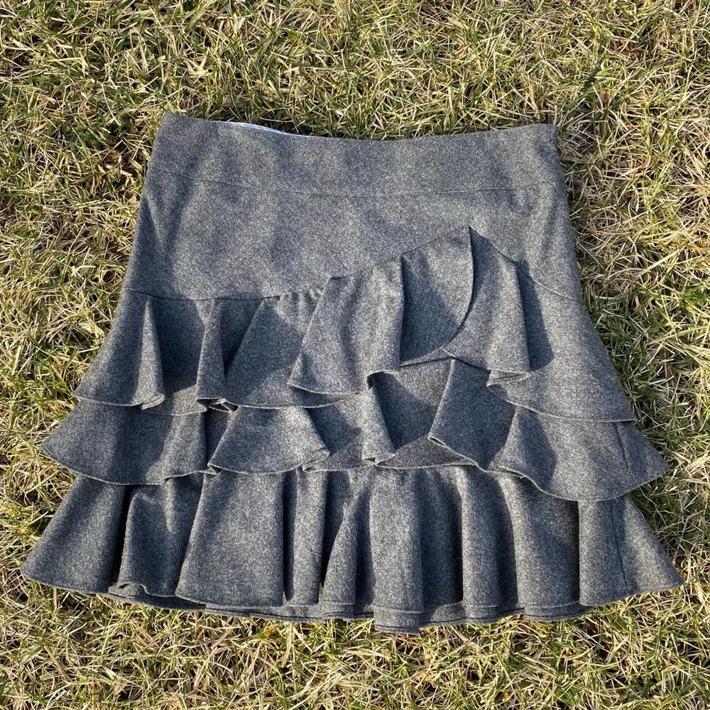 Ralph Lauren Rugby charcoal gray wool ruffle skirt - Picture 3 of 6